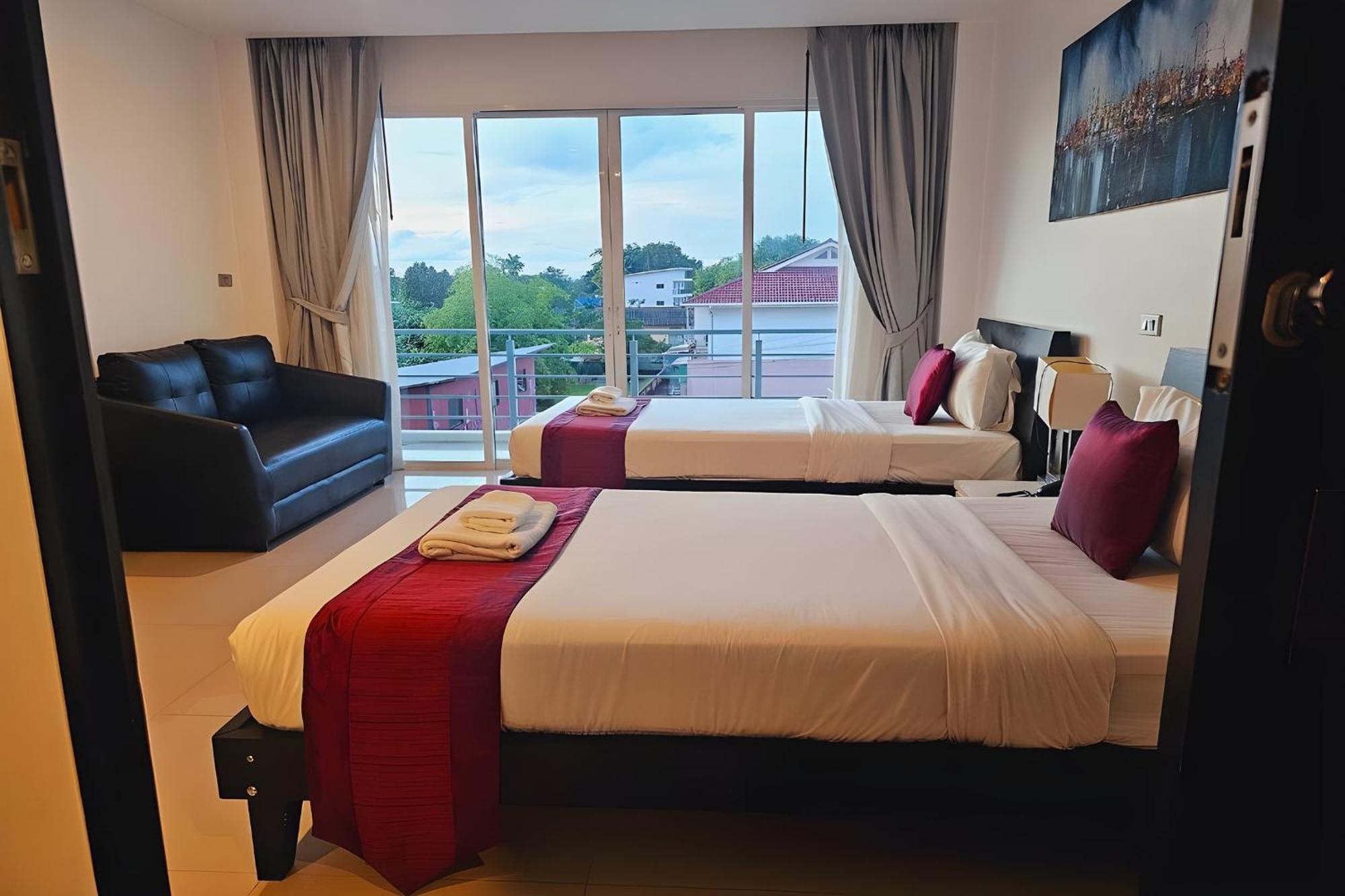 One World One Home Naiharn Hotel Rawai Luaran gambar