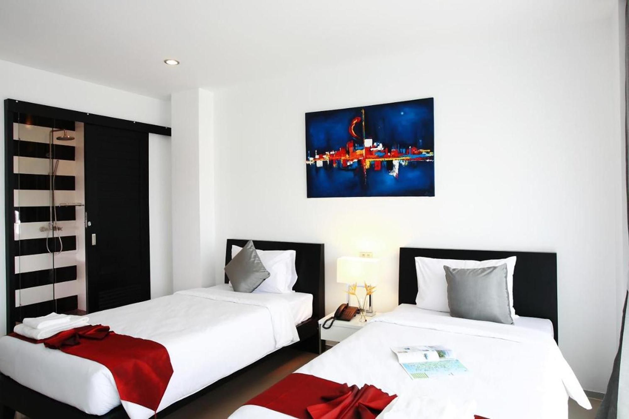 One World One Home Naiharn Hotel Rawai Luaran gambar