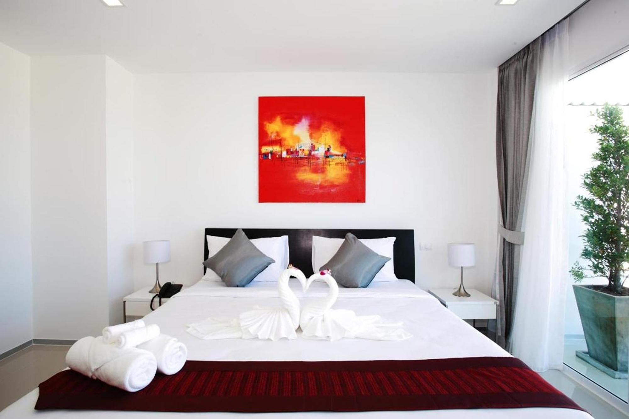 One World One Home Naiharn Hotel Rawai Luaran gambar