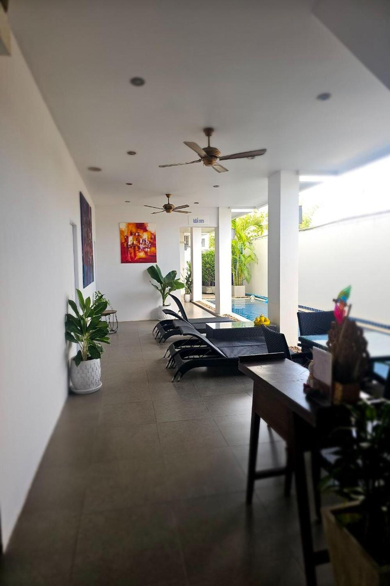 One World One Home Naiharn Hotel Rawai Luaran gambar